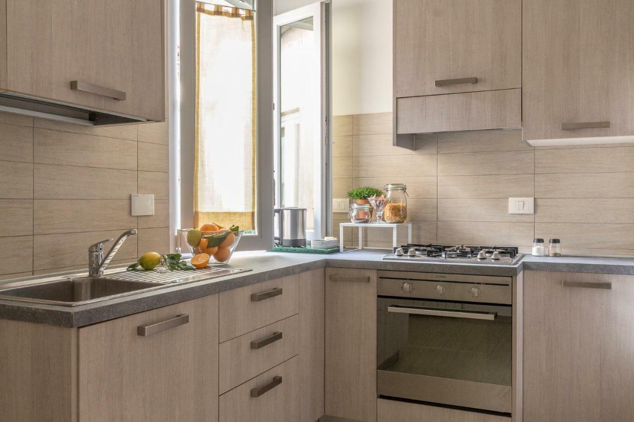 Emma & Olga Apartments -In The City Centre- Флоренция Екстериор снимка